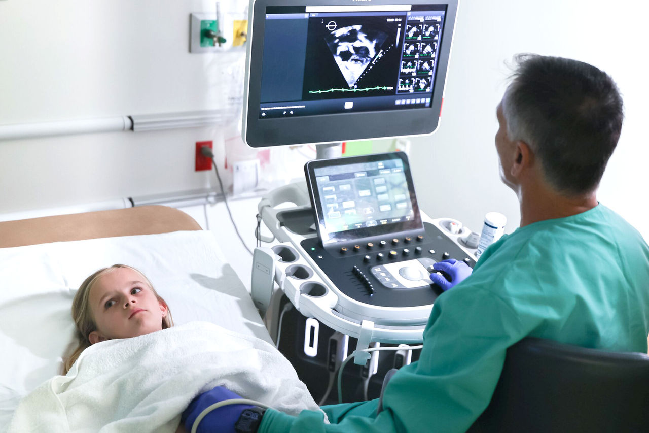 Doctor viewing patients heart